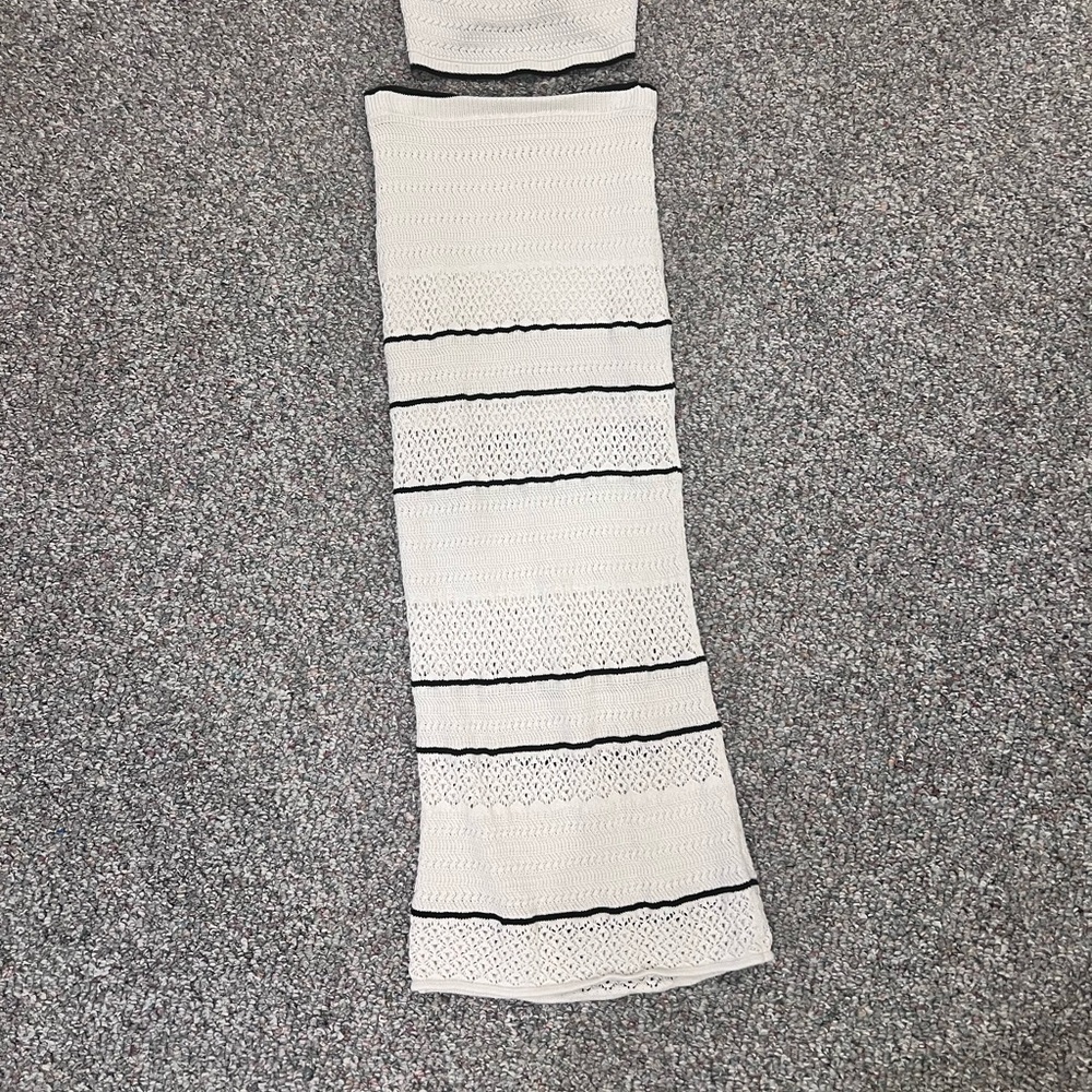 Abercrombie & Fitch White Crochet Maxi Skirt M - Picture 2 of 3